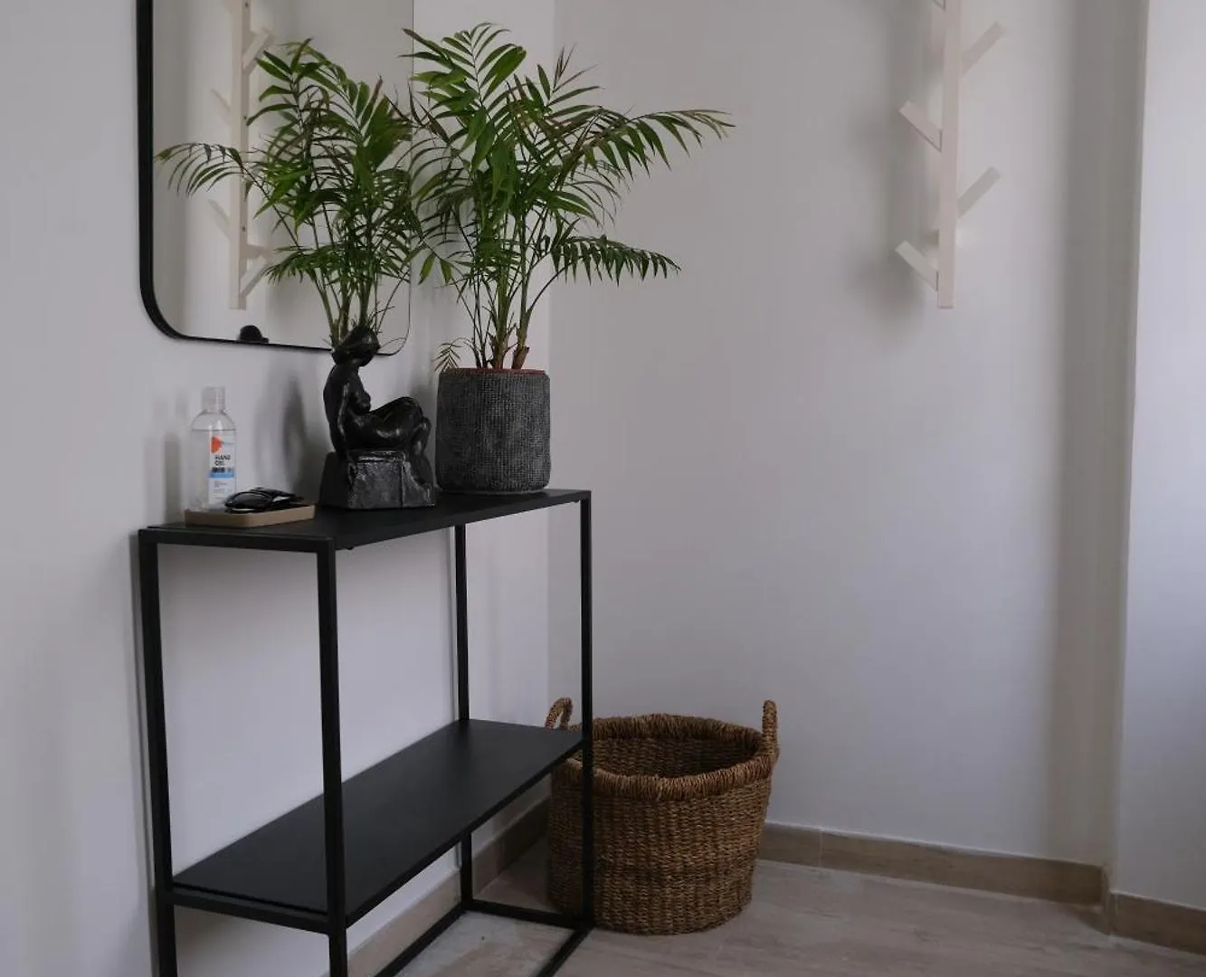 Little Backyard Apartment Split